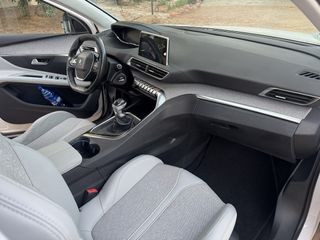Peugeot NUEVO 3008 1.6L ALLURE 