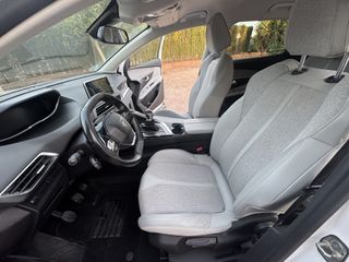 Peugeot NUEVO 3008 1.6L ALLURE 