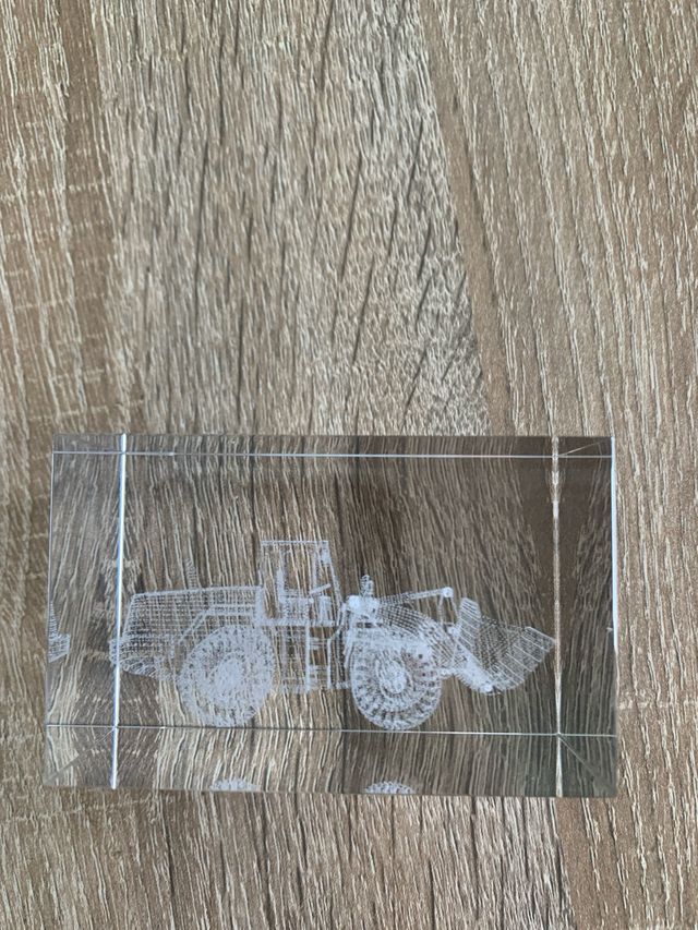 Pisapapeles de cristal: Komatsu & Sandvik