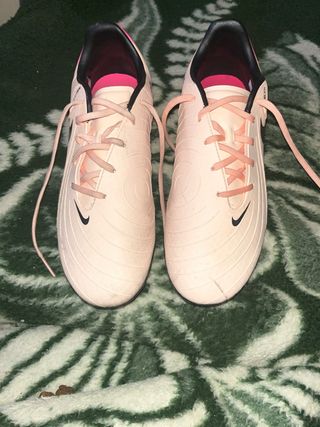 Zapatillas de futbol para césped artificial 
