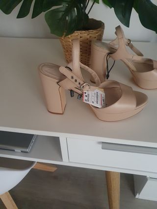 Sandalias plataforma beige