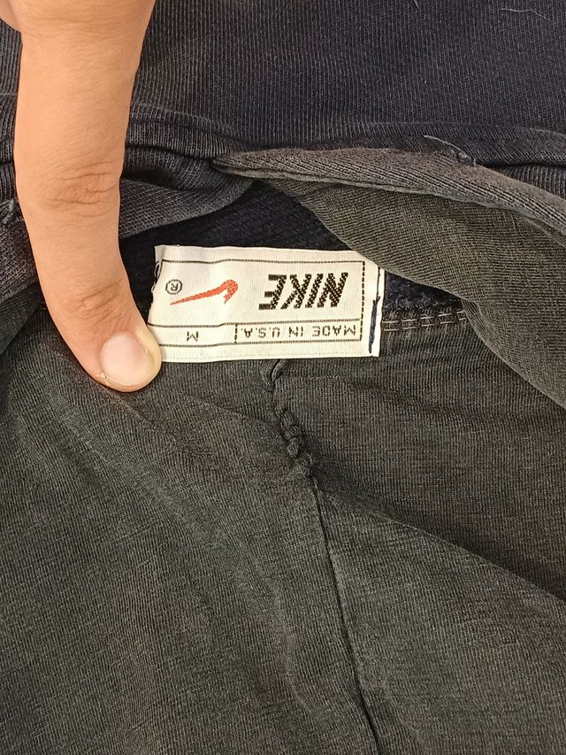 vintage 80s black and red Nike sweatshirt