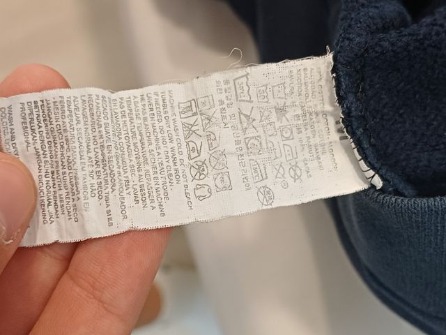 vintage 80s black and red Nike sweatshirt