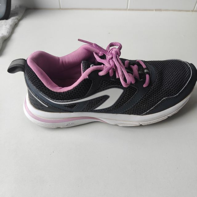 Zapatillas Kalenji running - grises y moradas