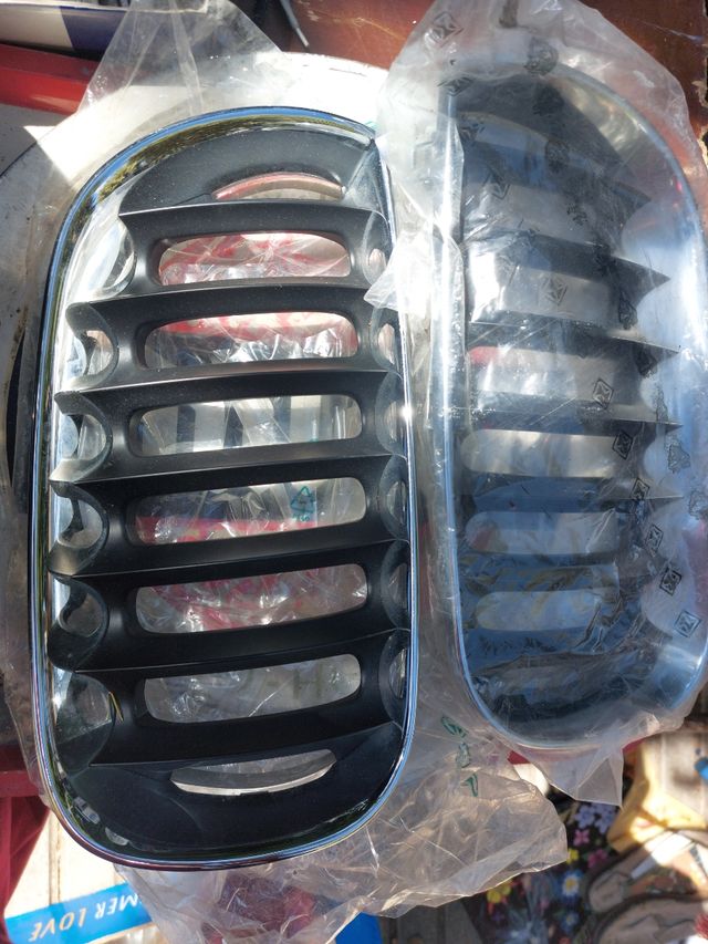 2 Rejillas BMW - Cromadas