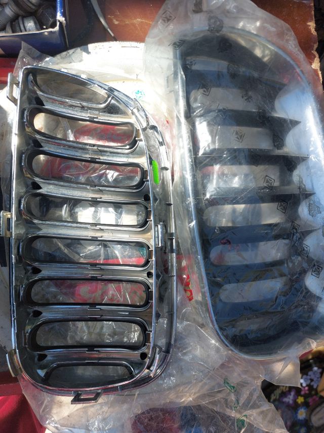 2 Rejillas BMW - Cromadas