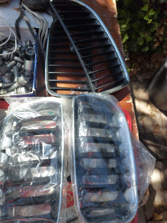 2 Rejillas BMW - Cromadas