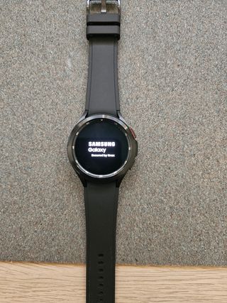 Samsung Galaxy Watch 4 Classic - Black