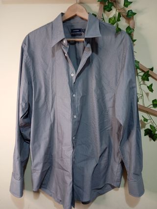 Lote de 20 camisas de hombre manga larga.
