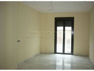 Piso en venta en Lucena