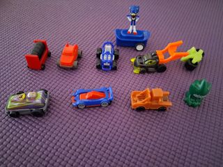 Coches y vehículos de juguete