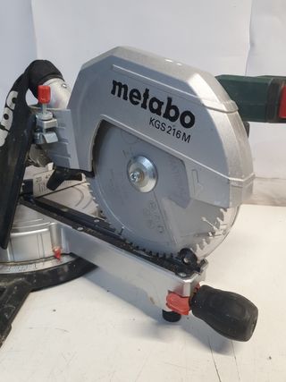 Sierra ingletadora Metabo KGS216M