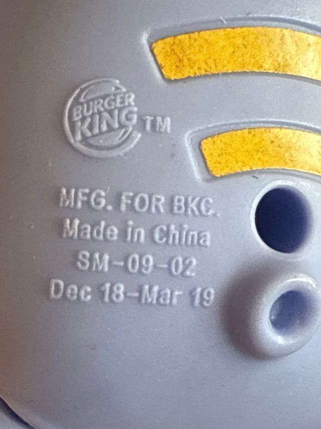 4 personaggi di Pokémon Burger King