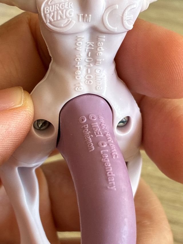 4 personaggi di Pokémon Burger King