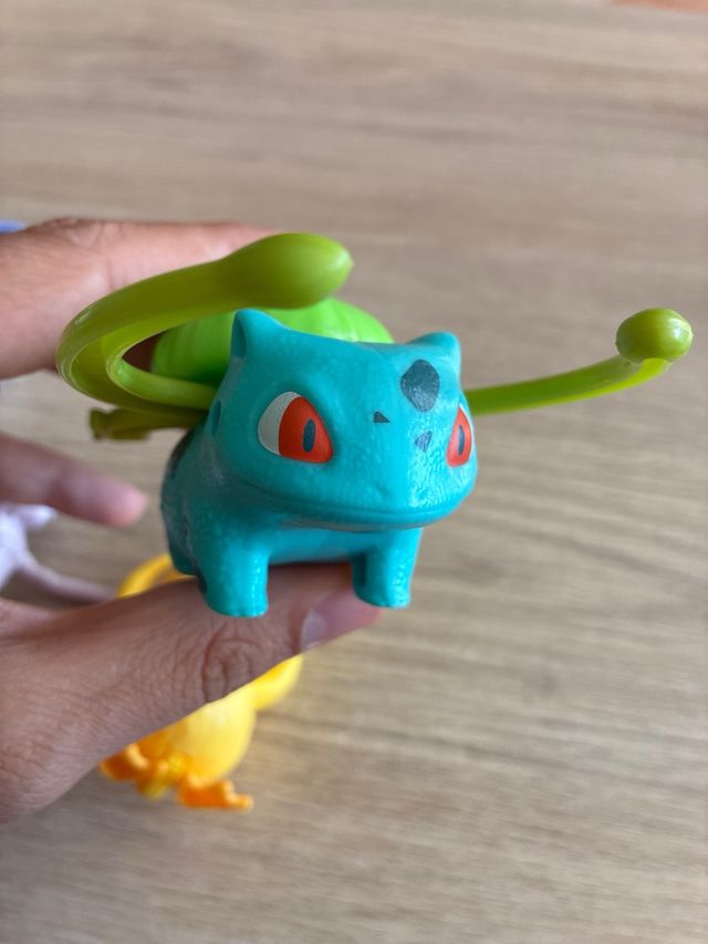 4 personaggi di Pokémon Burger King