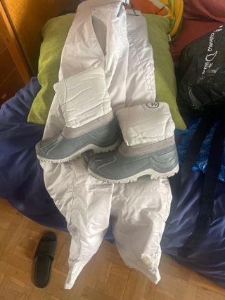 Pantalones(EU 42) y botas nieve 39