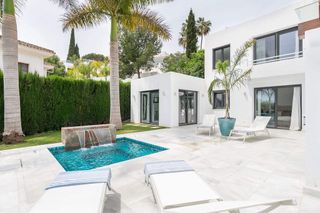 Chalet en alquiler en Nueva Andalucía centro en Marbella