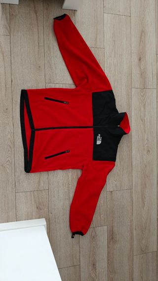 Chaqueta The North Face Gore-Tex roja talla L