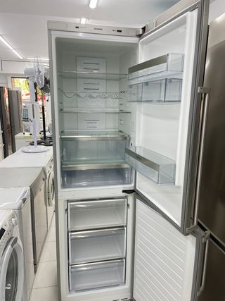 Nevera Siemens Altura 2mtr con garantía 