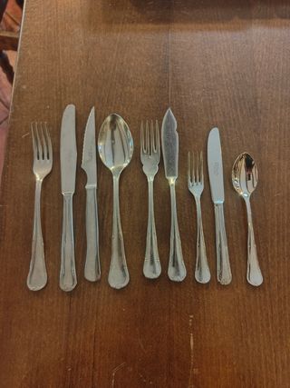 Cubiertos de metal
