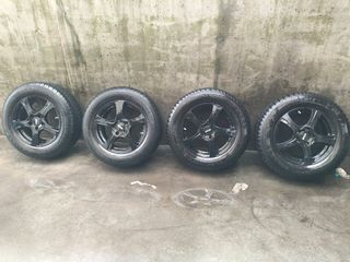 4 Llantas 16" con neumáticos