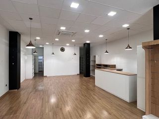 Local comercial en alquiler en Elda