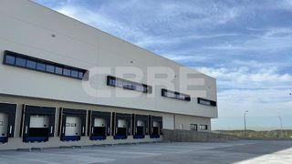 Nave industrial en alquiler en Ensanche de Vallecas - Valdecarros en Madrid