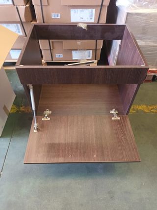 Mueble baño marrón oscuro