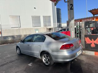 Volkswagen Passat 2012