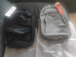 Mochilas Safta - Gris y Negra