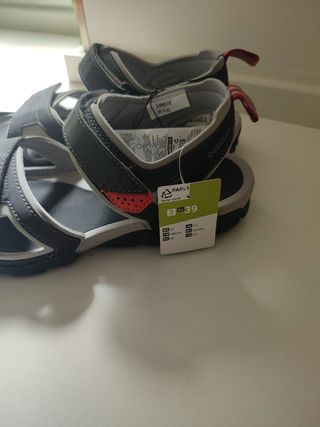 Sandalias Decathlon niño - grises y negras