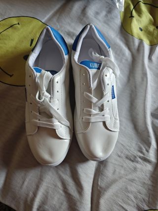 Zapatillas deportivas KUMAI XIE blancas y azules