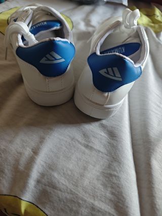 Zapatillas deportivas KUMAI XIE blancas y azules