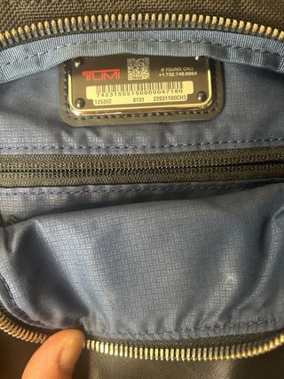 Bolso bandolera TUMI negro