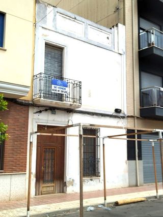 Casa adosada en venta en Zona Centro en Oropesa del Mar/Orpesa