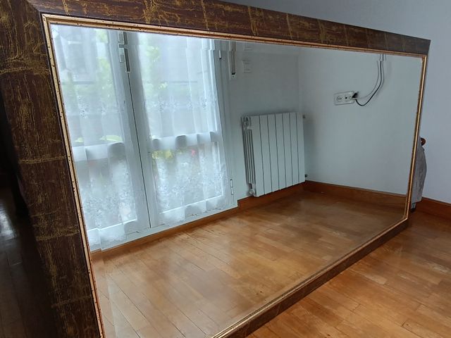 Espejo grande marrón dorado para Salón-Hall 