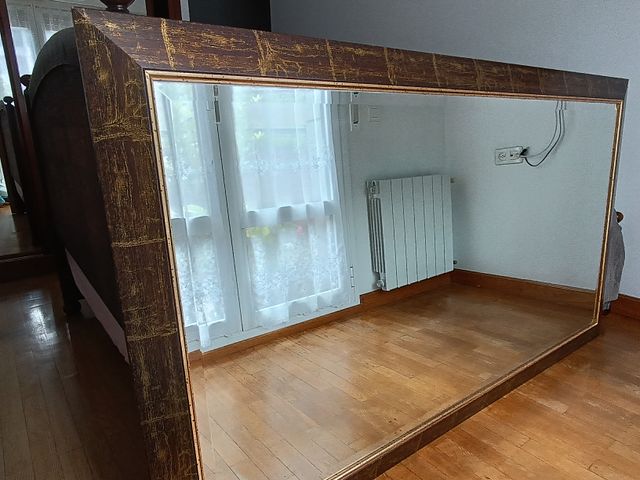 Espejo grande marrón dorado para Salón-Hall 