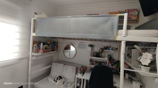 Cama alta Ikea - Blanca y Gris