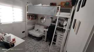 Cama alta Ikea - Blanca y Gris