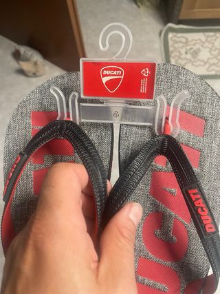 Infradito Ducati - Colore Grigio/Rosso