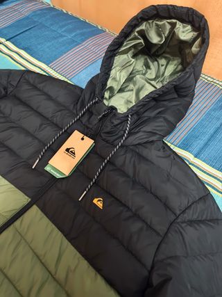 Chaqueta Quicksilver negra y verde