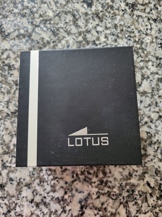 Reloj Lotus 