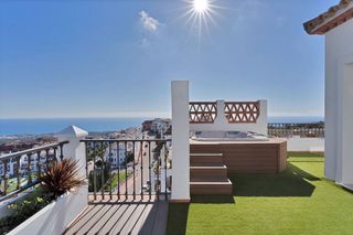 Ático en venta en Calahonda en Mijas