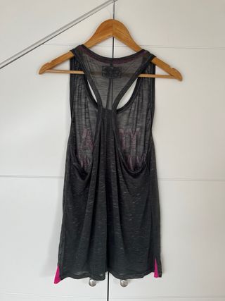 Camiseta deportiva gris Yoga