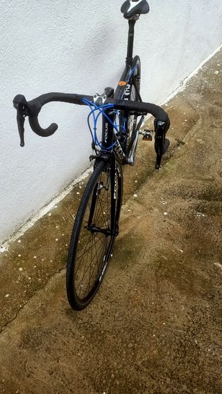 Bicicleta carretera Focus