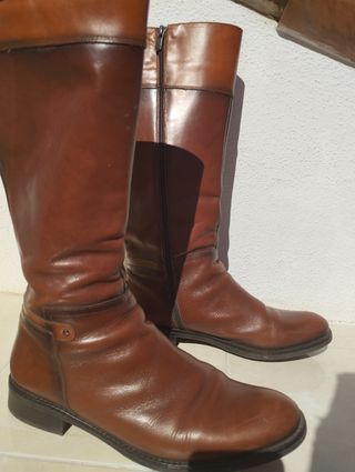 Botas Marrón Piel - Caña Alta