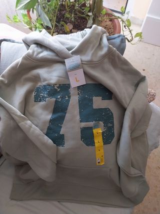 Sudadera Primark beige talla L