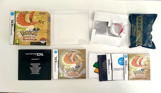 Pokémon HeartGold - Nintendo DS oro PAL + figura