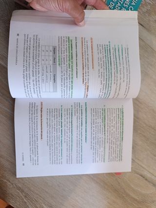 Manual de Lengua Española
Y Exámenes resueltos