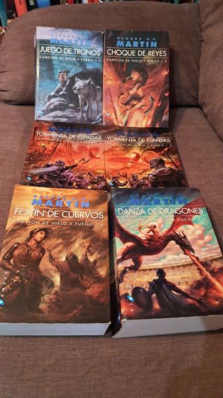 Colección completa de libros de Juego de tronos .